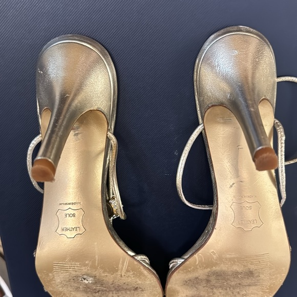 Gold Stuart weitzman sandals good condition - Picture 3 of 3